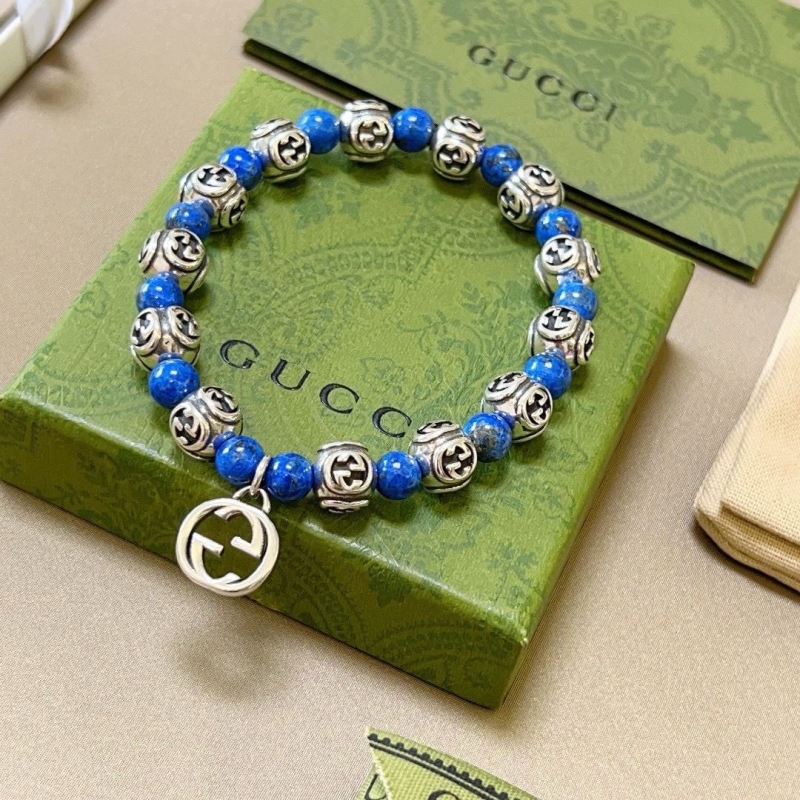 G*u*i bracelets